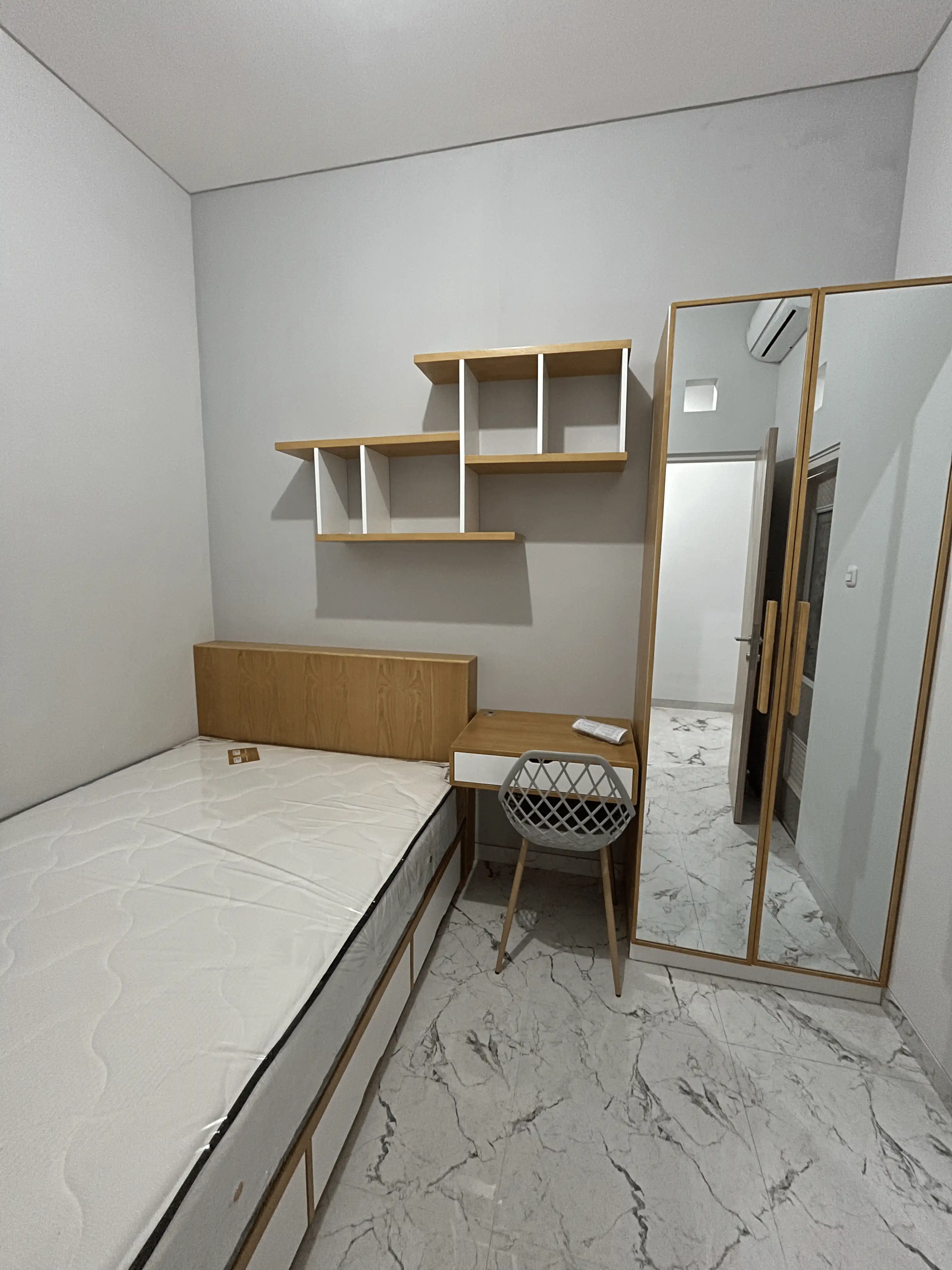 12/images/rental/Griya Artha Prima/kamar3.webp