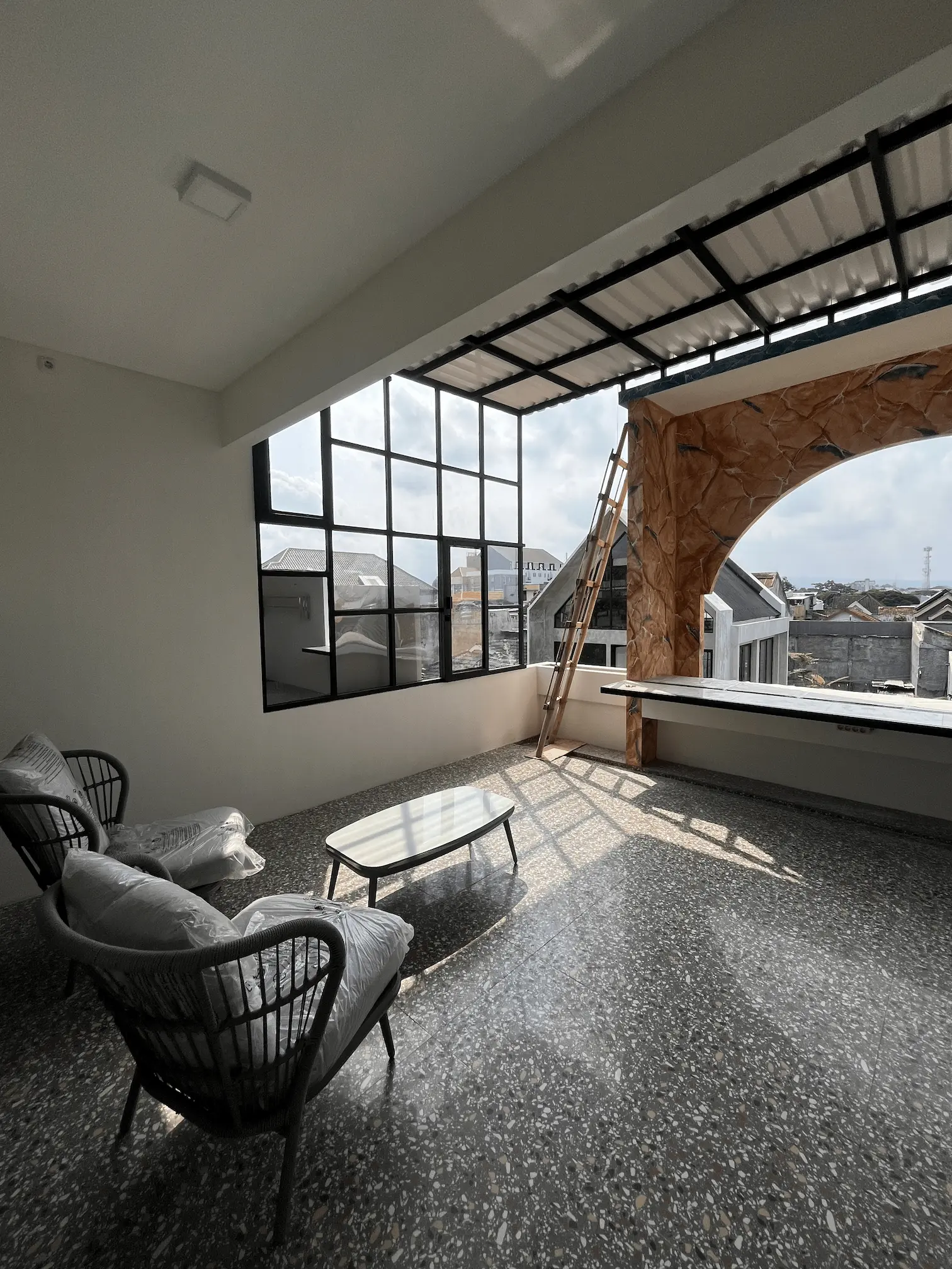 16/images/rental/Griya Artha Prima/living1.webp